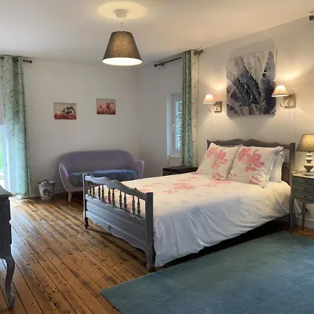 Alojamento de Acomodação e Pequeno-almoço La Part Des Anges Rubercy